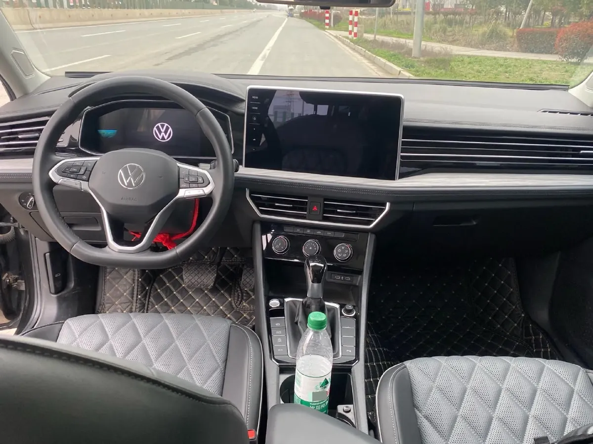 2023 Volkswagen Sagitar 1.5T 160HP L4 7DCT,autocango,china used car exporter,china ev exporter,chinese used car exporter,chinese used ev exporter