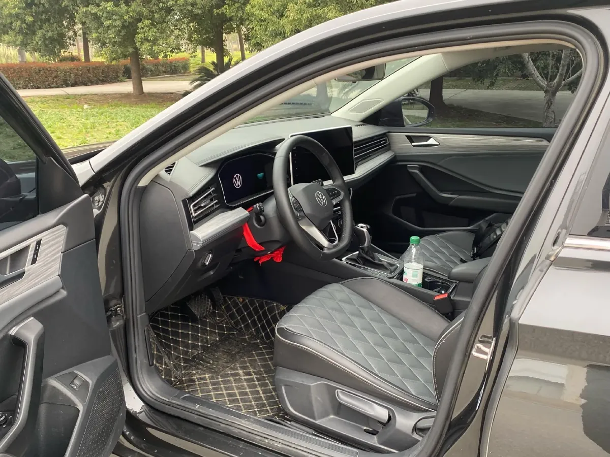 2023 Volkswagen Sagitar 1.5T 160HP L4 7DCT,autocango,china used car exporter,china ev exporter,chinese used car exporter,chinese used ev exporter