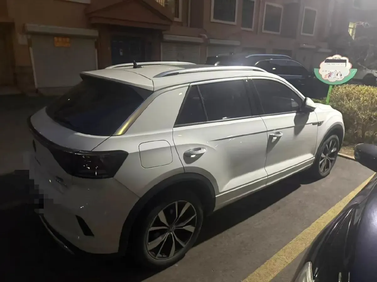 2023 Volkswagen T-Roc 1.5T 160HP L4 7DCT,autocango,china used car exporter,china ev exporter,chinese used car exporter,chinese used ev exporter