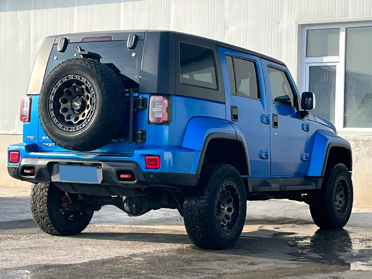 2021 Beijing BJ40 2.0T 163HP L4 8AT,autocango,china used car exporter,china ev exporter,chinese used car exporter,chinese used ev exporter