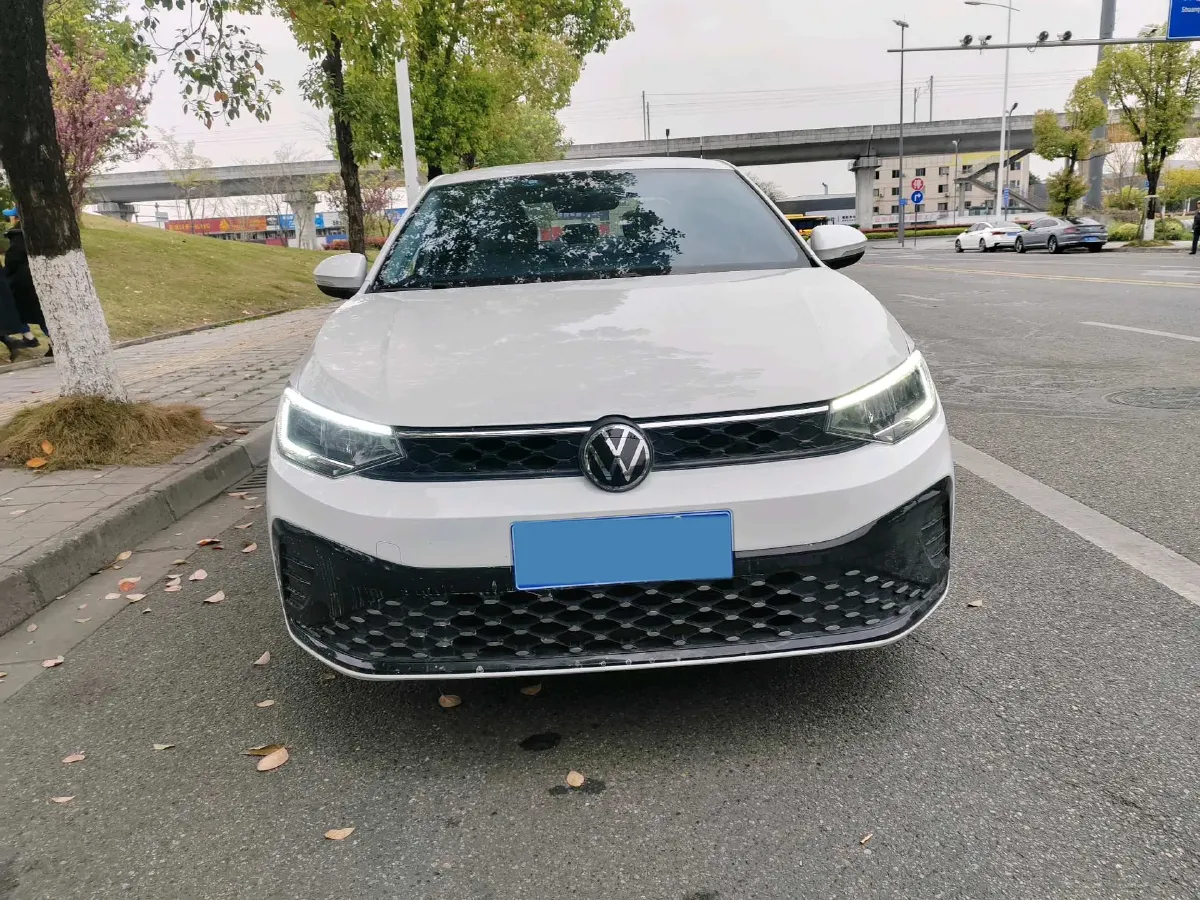 2023 Volkswagen Lavida 1.5L 110HP L4 6AT,autocango,china used car exporter,china ev exporter,chinese used car exporter,chinese used ev exporter