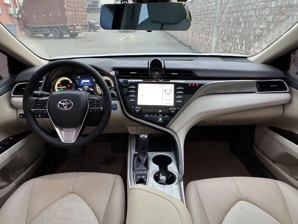 2019 Toyota Camry 2.5L 178HP L4 E-CVT Hybrid,autocango,china used car exporter,china ev exporter,chinese used car exporter,chinese used ev exporter