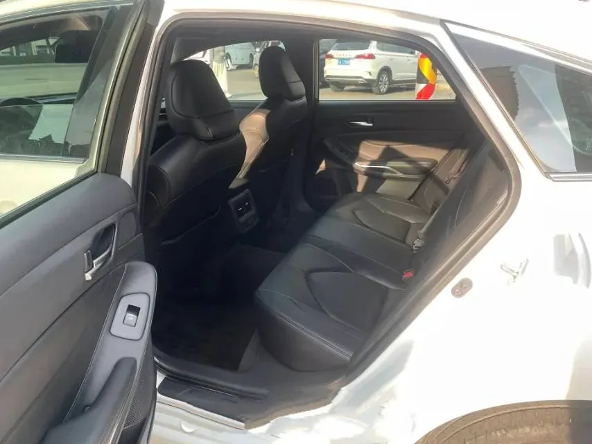 2022 Toyota Avalon 2.0L 178HP L4 CVT,autocango,china used car exporter,china ev exporter,chinese used car exporter,chinese used ev exporter