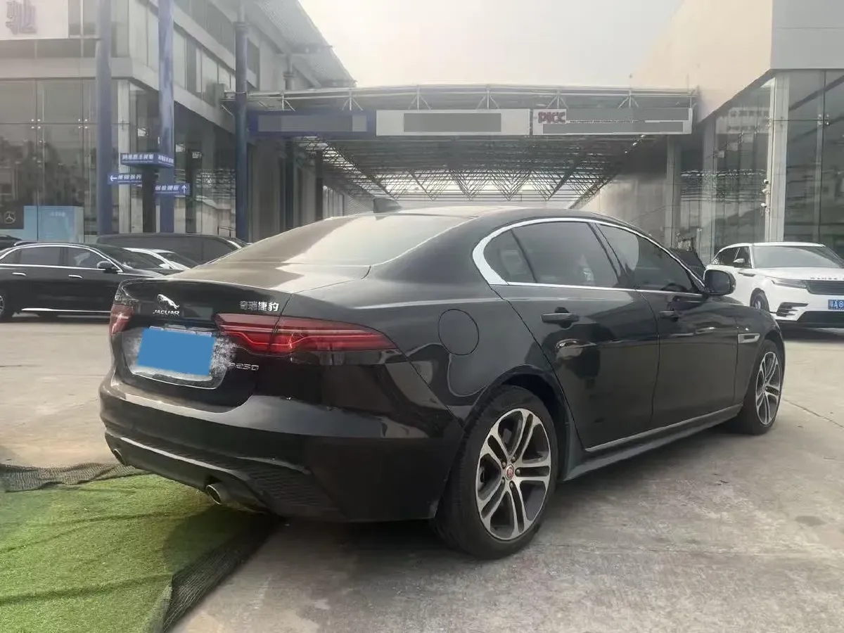 2024 Jaguar XEL 2.0T 250HP L4 8AT,autocango,china used car exporter,china ev exporter,chinese used car exporter,chinese used ev exporter