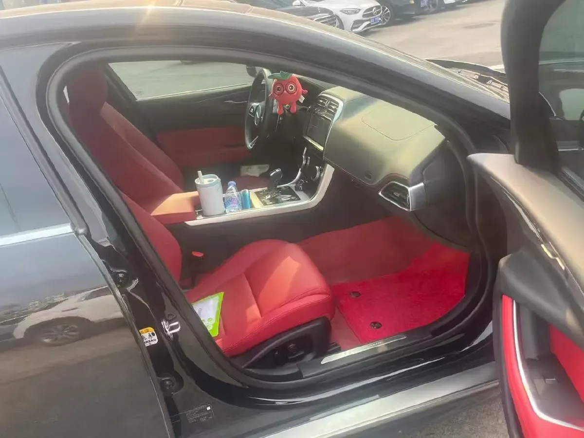 2024 Jaguar XEL 2.0T 250HP L4 8AT,autocango,china used car exporter,china ev exporter,chinese used car exporter,chinese used ev exporter