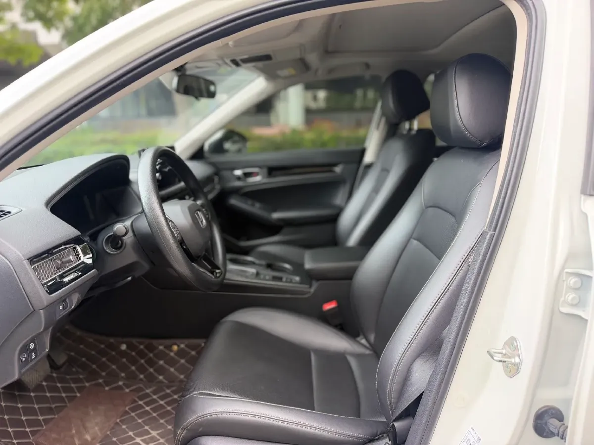 2023 Honda Civic 1.5T 182HP L4 CVT,autocango,china used car exporter,china ev exporter,chinese used car exporter,chinese used ev exporter