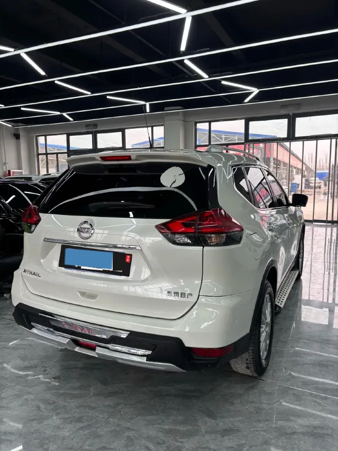2021 Nissan X-Trail 2.0L 151HP L4 CVT,autocango,china used car exporter,china ev exporter,chinese used car exporter,chinese used ev exporter