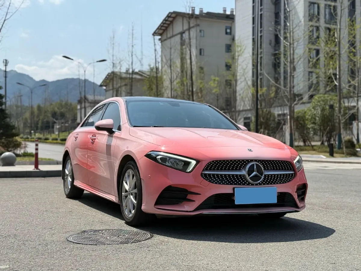 2021 Mercedes-Benz A Class 1.3T 163HP L4 7DCT,autocango,china used car exporter,china ev exporter,chinese used car exporter,chinese used ev exporter