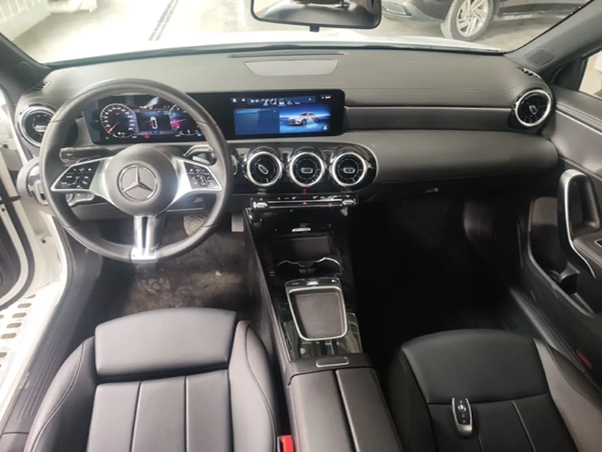 2023 Mercedes-Benz A Class 1.3T 136HP L4 7DCT,autocango,china used car exporter,china ev exporter,chinese used car exporter,chinese used ev exporter