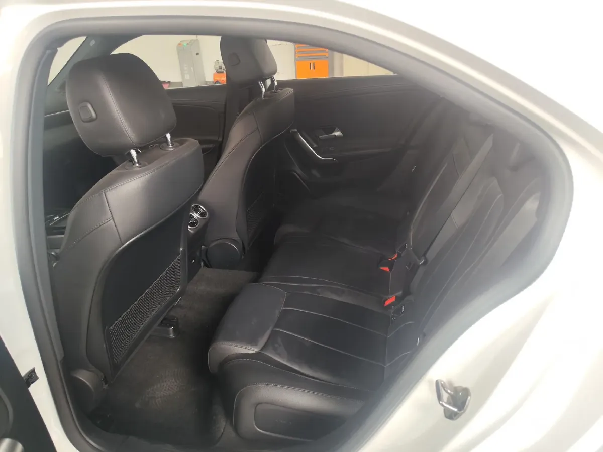 2023 Mercedes-Benz A Class 1.3T 136HP L4 7DCT,autocango,china used car exporter,china ev exporter,chinese used car exporter,chinese used ev exporter