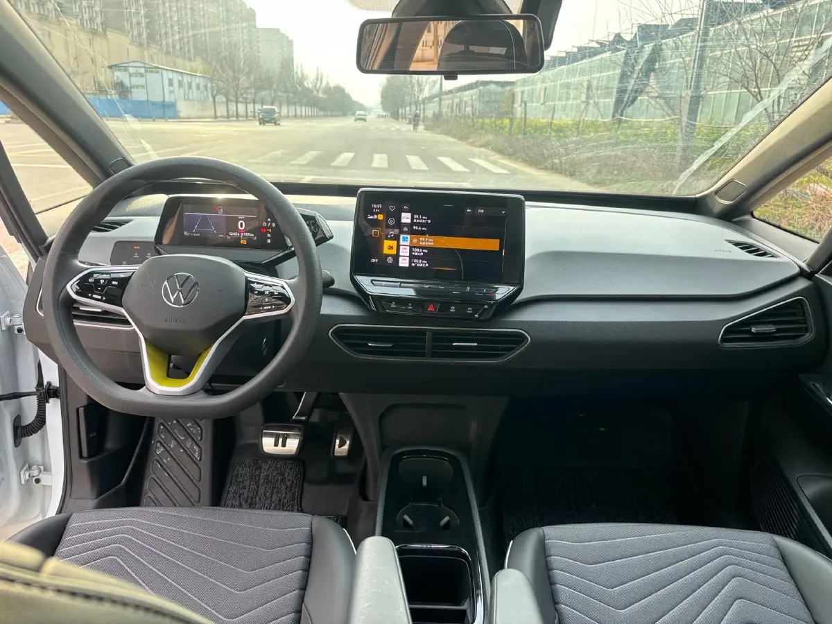 2023 Volkswagen ID.3 BEV 52.8KWH,autocango,china used car exporter,china ev exporter,chinese used car exporter,chinese used ev exporter