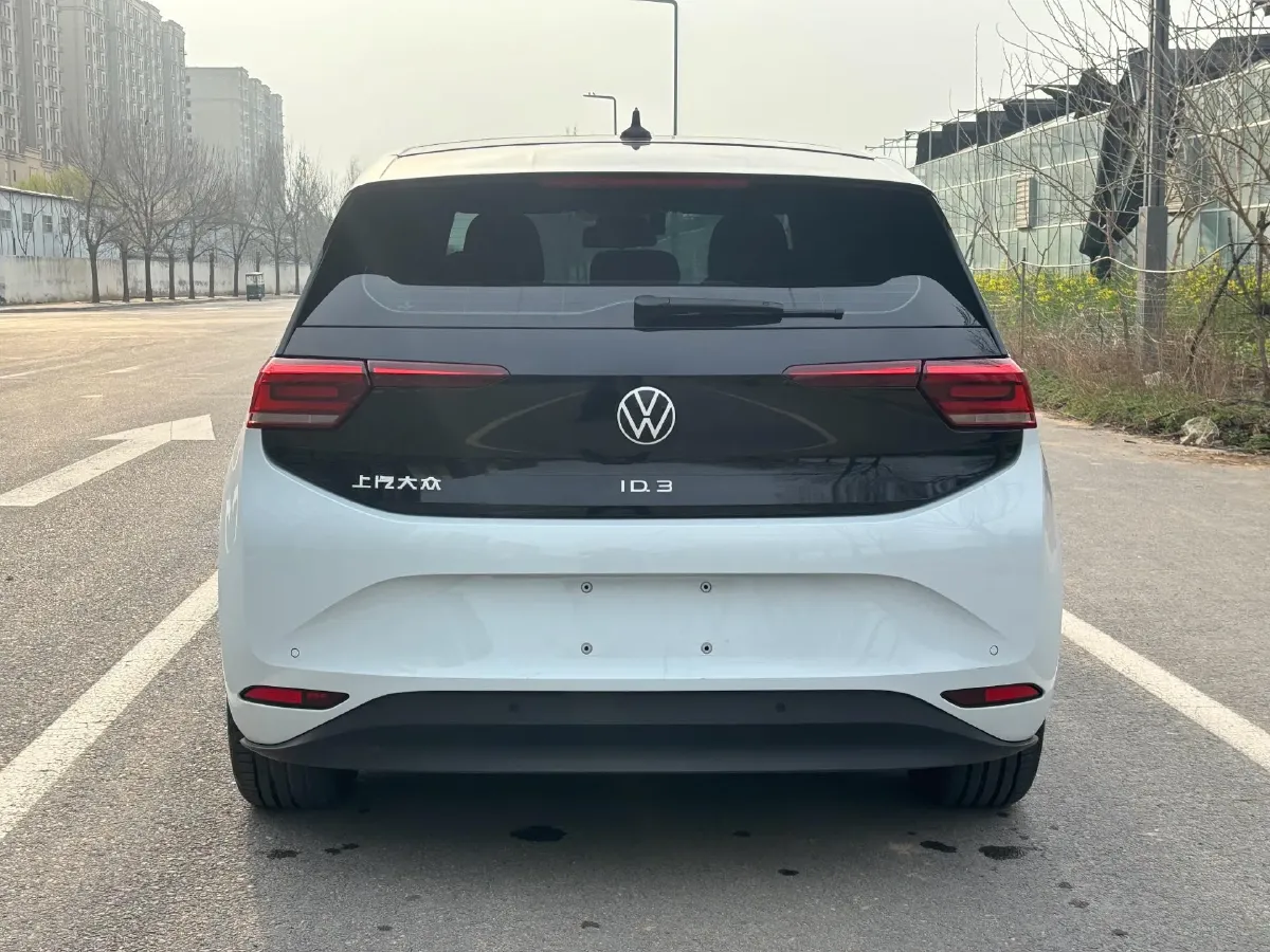 2023 Volkswagen ID.3 BEV 52.8KWH,autocango,china used car exporter,china ev exporter,chinese used car exporter,chinese used ev exporter