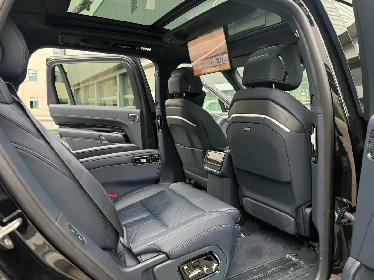 2025 Zeekr 9X 2.0T 279HP L4 1DHT PHEV,autocango,china used car exporter,china ev exporter,chinese used car exporter,chinese used ev exporter