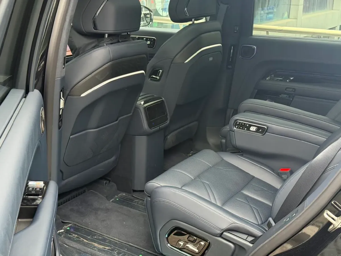 2025 Zeekr 9X 2.0T 279HP L4 1DHT PHEV,autocango,china used car exporter,china ev exporter,chinese used car exporter,chinese used ev exporter