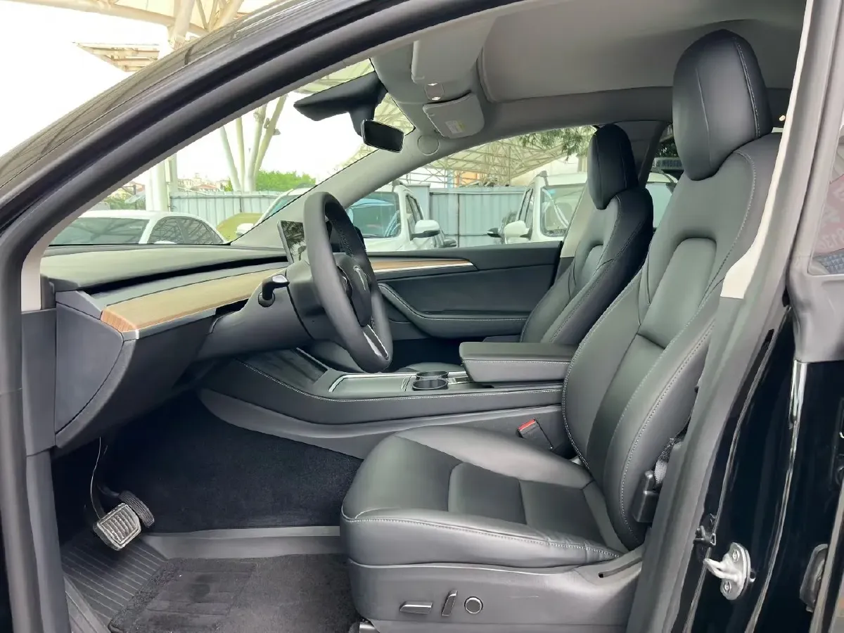 2022 Tesla Model Y BEV 60KWH,autocango,china used car exporter,china ev exporter,chinese used car exporter,chinese used ev exporter