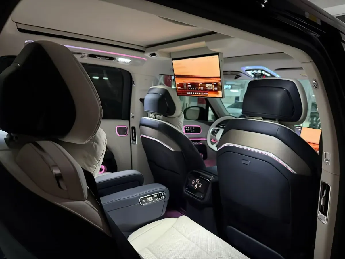 2025 Zeekr 9X 2.0T 279HP L4 1DHT PHEV,autocango,china used car exporter,china ev exporter,chinese used car exporter,chinese used ev exporter