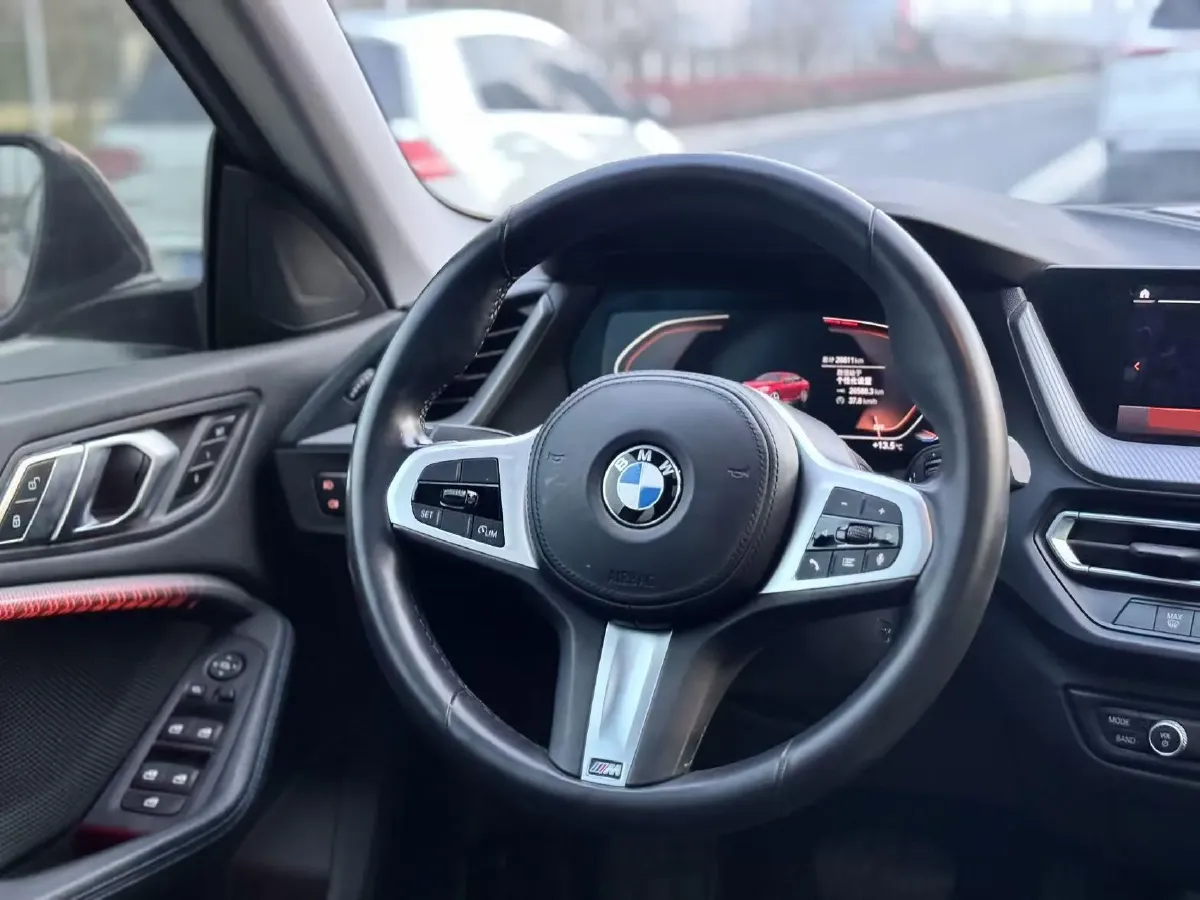 2021 BMW 2 Series 2.0T 192HP L4 7DCT,autocango,china used car exporter,china ev exporter,chinese used car exporter,chinese used ev exporter