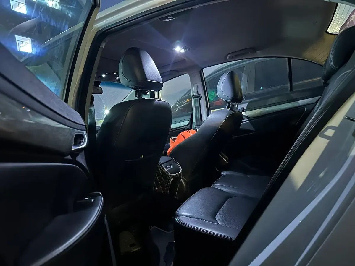 2019 Geely Emgrand 1.5L 109HP L4 5MT,autocango,china used car exporter,china ev exporter,chinese used car exporter,chinese used ev exporter