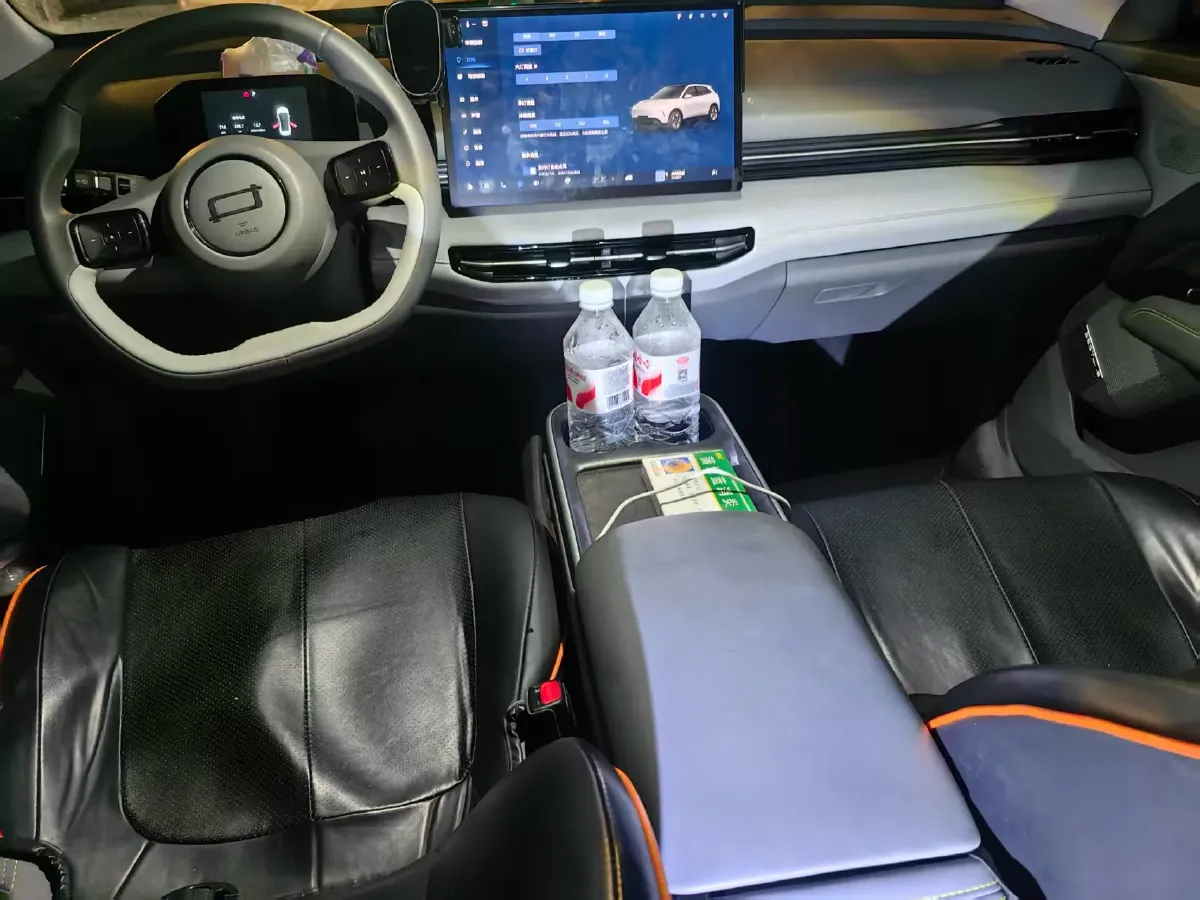 2025 Bestune YueYi 03 BEV,autocango,china used car exporter,china ev exporter,chinese used car exporter,chinese used ev exporter