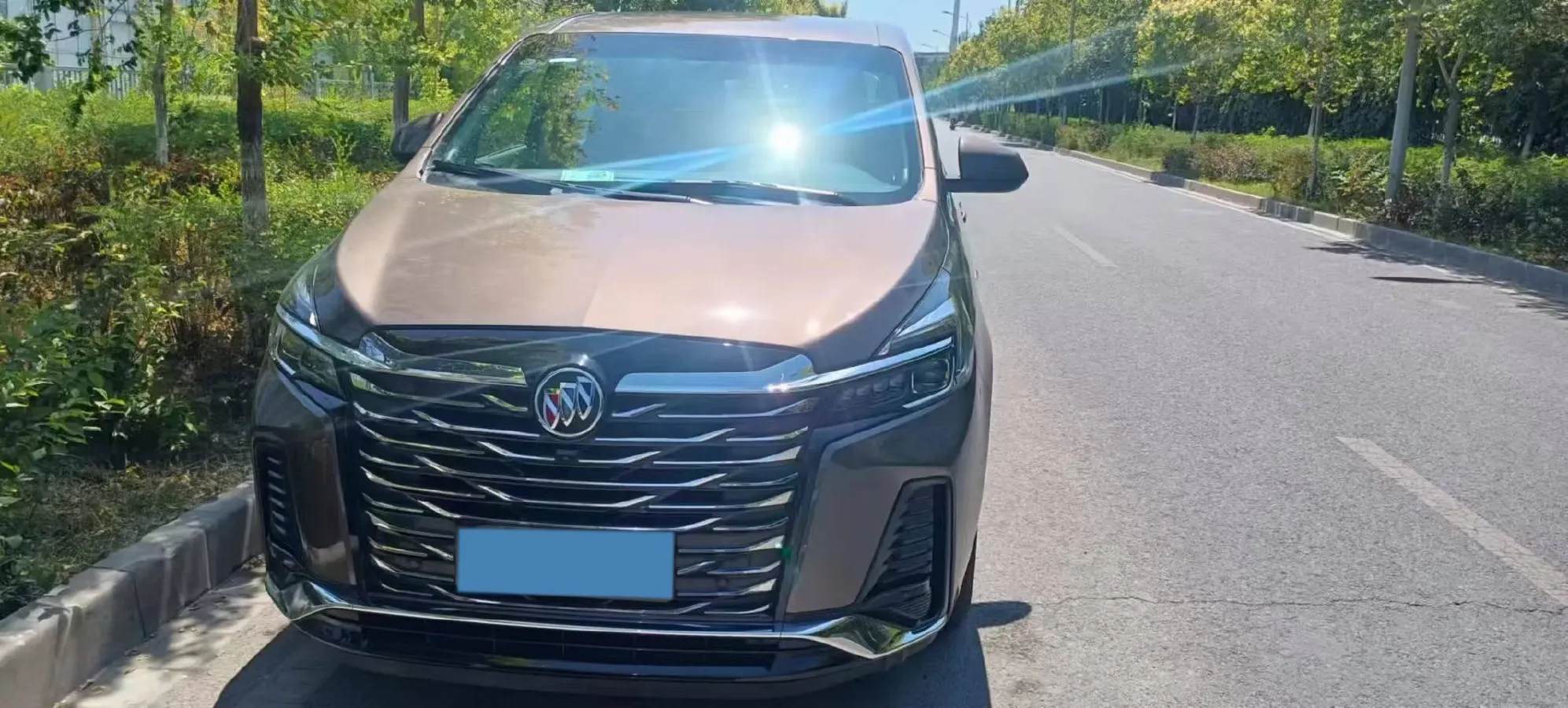 2023 Buick GL8 2.0T 237HP L4 9AT,autocango,china used car exporter,china ev exporter,chinese used car exporter,chinese used ev exporter