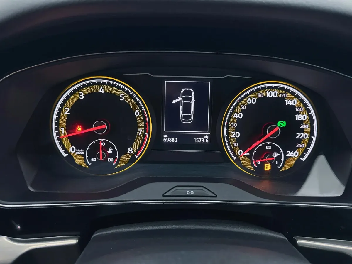 2021 Volkswagen Passat 2.0T 186HP L4 7DCT,autocango,china used car exporter,china ev exporter,chinese used car exporter,chinese used ev exporter