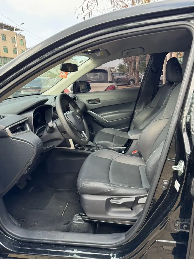 2025 Toyota Corolla 1.2T 116HP L4 CVT,autocango,china used car exporter,china ev exporter,chinese used car exporter,chinese used ev exporter