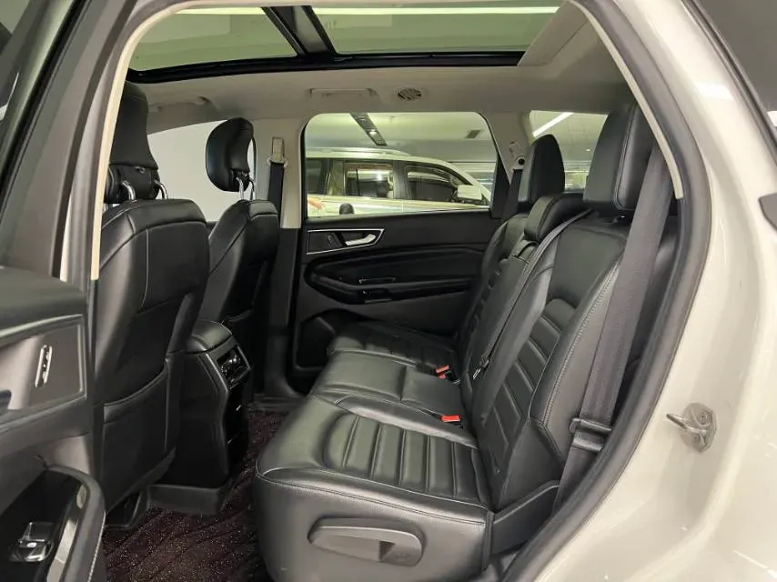 2018 Ford Edge 2.0T 245HP L4 6AT,autocango,china used car exporter,china ev exporter,chinese used car exporter,chinese used ev exporter