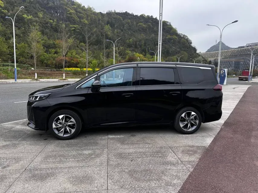 2024 GAC Trumpchi M6 1.5T 177HP L4 7DCT,autocango,china used car exporter,china ev exporter,chinese used car exporter,chinese used ev exporter