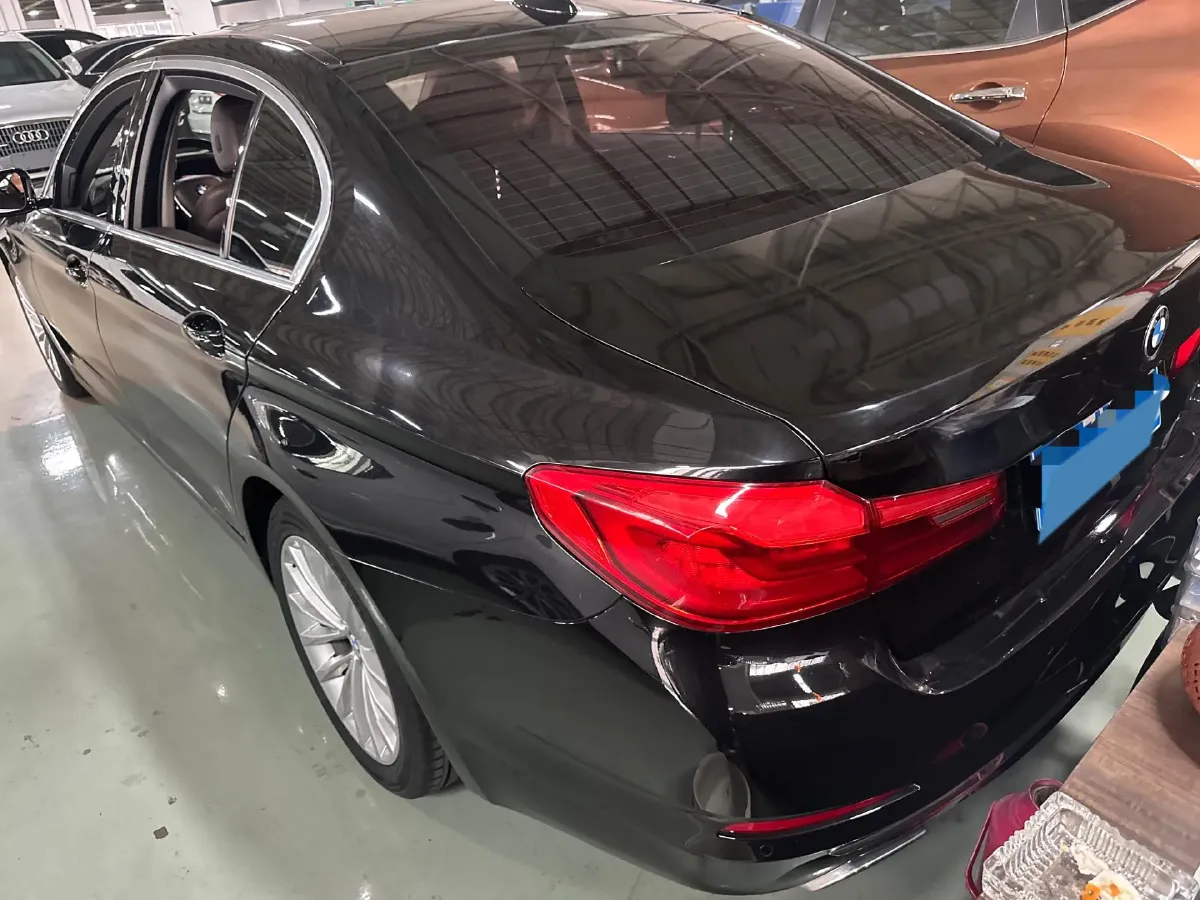 2020 BMW 5 Series 2.0T 184HP L4 8AT,autocango,china used car exporter,china ev exporter,chinese used car exporter,chinese used ev exporter