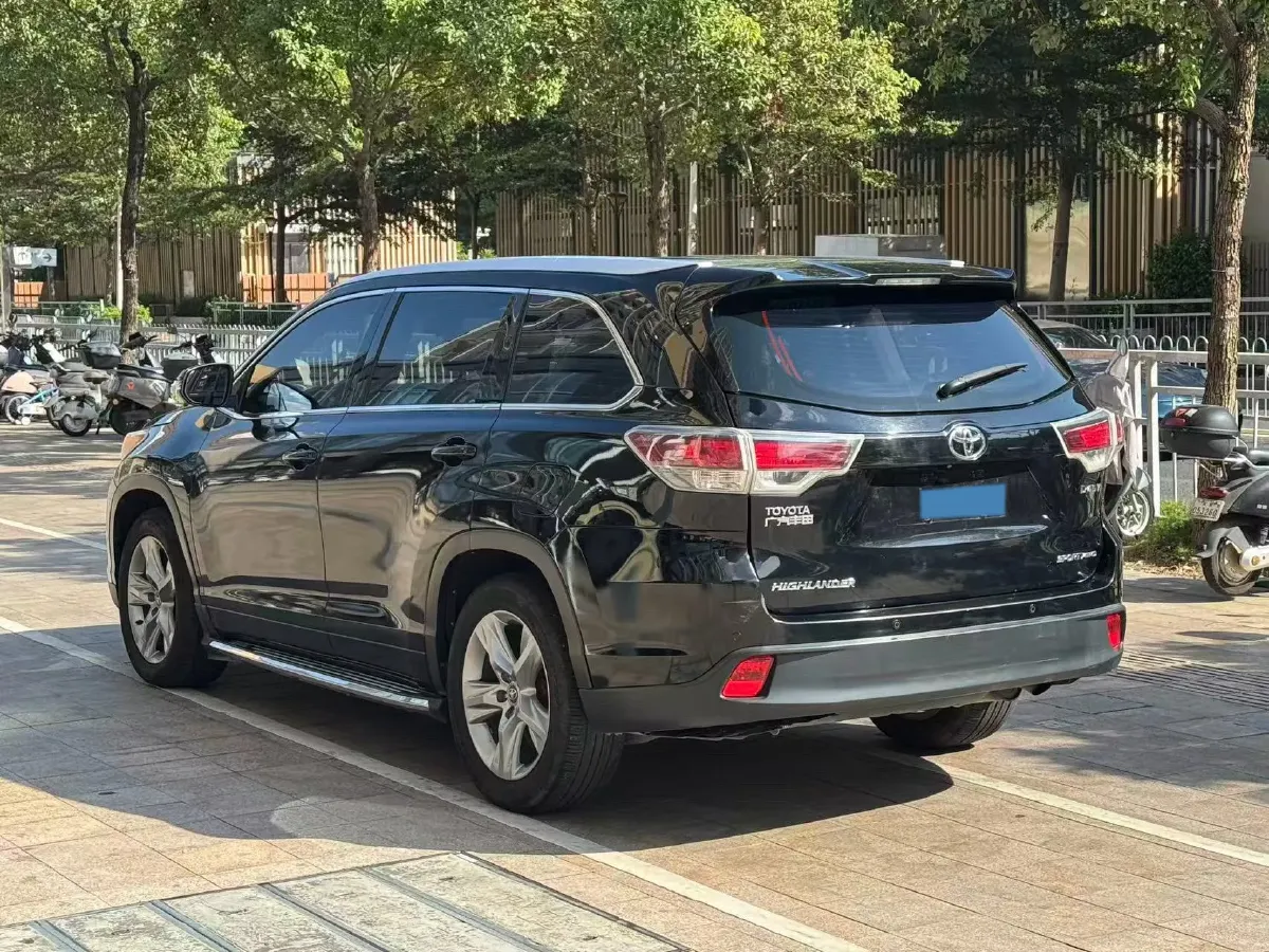 2017 Toyota Highlander 2.0T 220HP L4 6AT,autocango,china used car exporter,china ev exporter,chinese used car exporter,chinese used ev exporter
