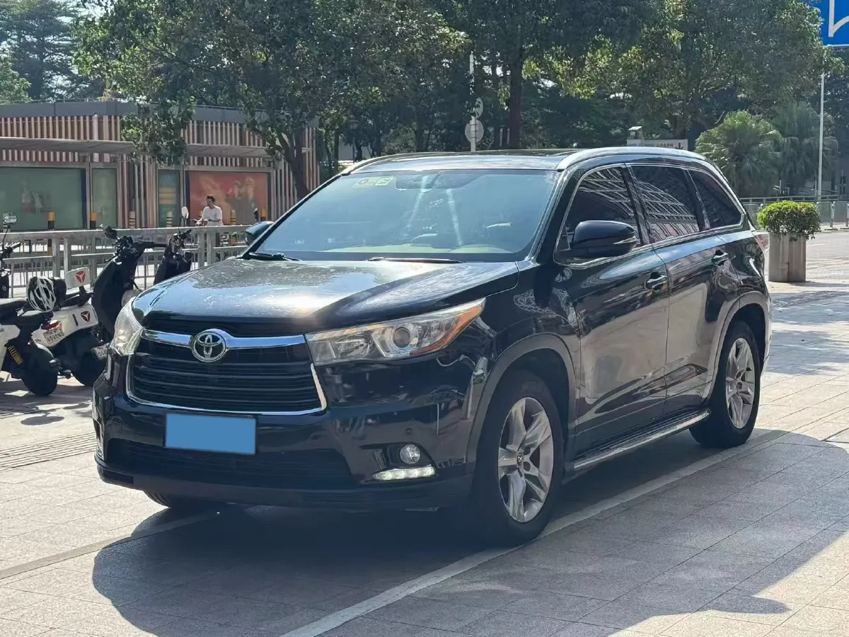 2017 Toyota Highlander 2.0T 220HP L4 6AT,autocango,china used car exporter,china ev exporter,chinese used car exporter,chinese used ev exporter