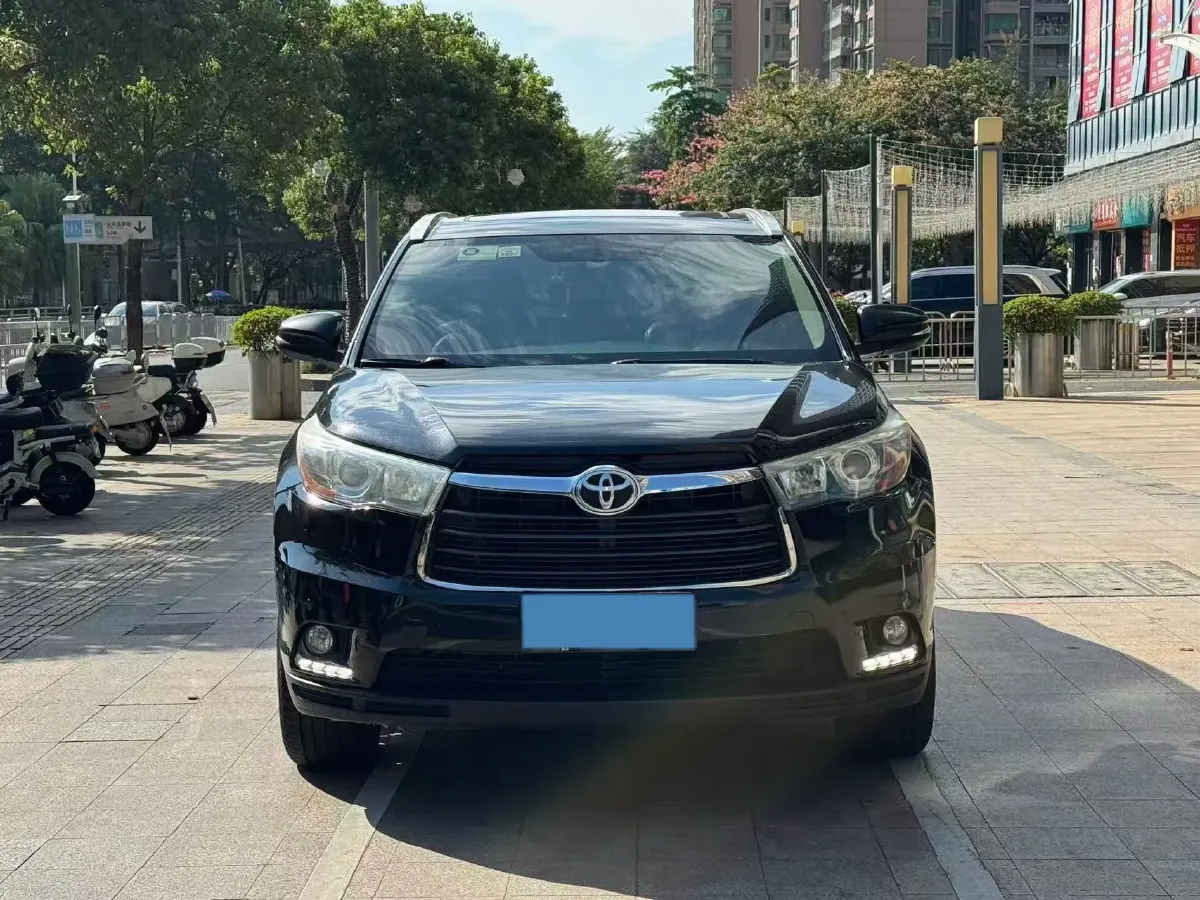 2017 Toyota Highlander 2.0T 220HP L4 6AT,autocango,china used car exporter,china ev exporter,chinese used car exporter,chinese used ev exporter