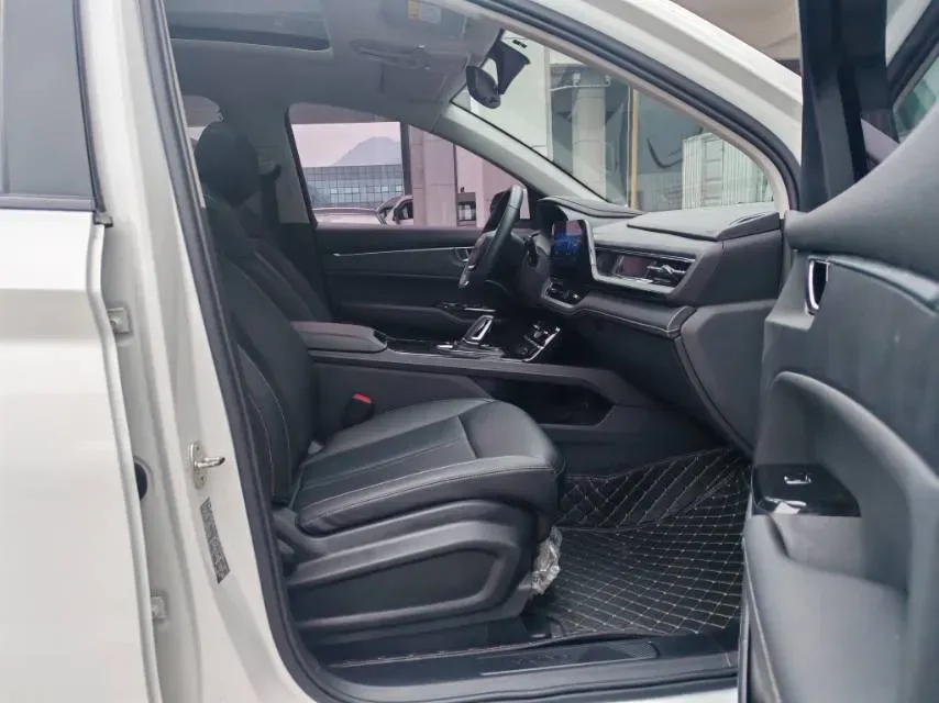 2020 WuLing KaiJie 1.5T 147HP L4 CVT,autocango,china used car exporter,china ev exporter,chinese used car exporter,chinese used ev exporter