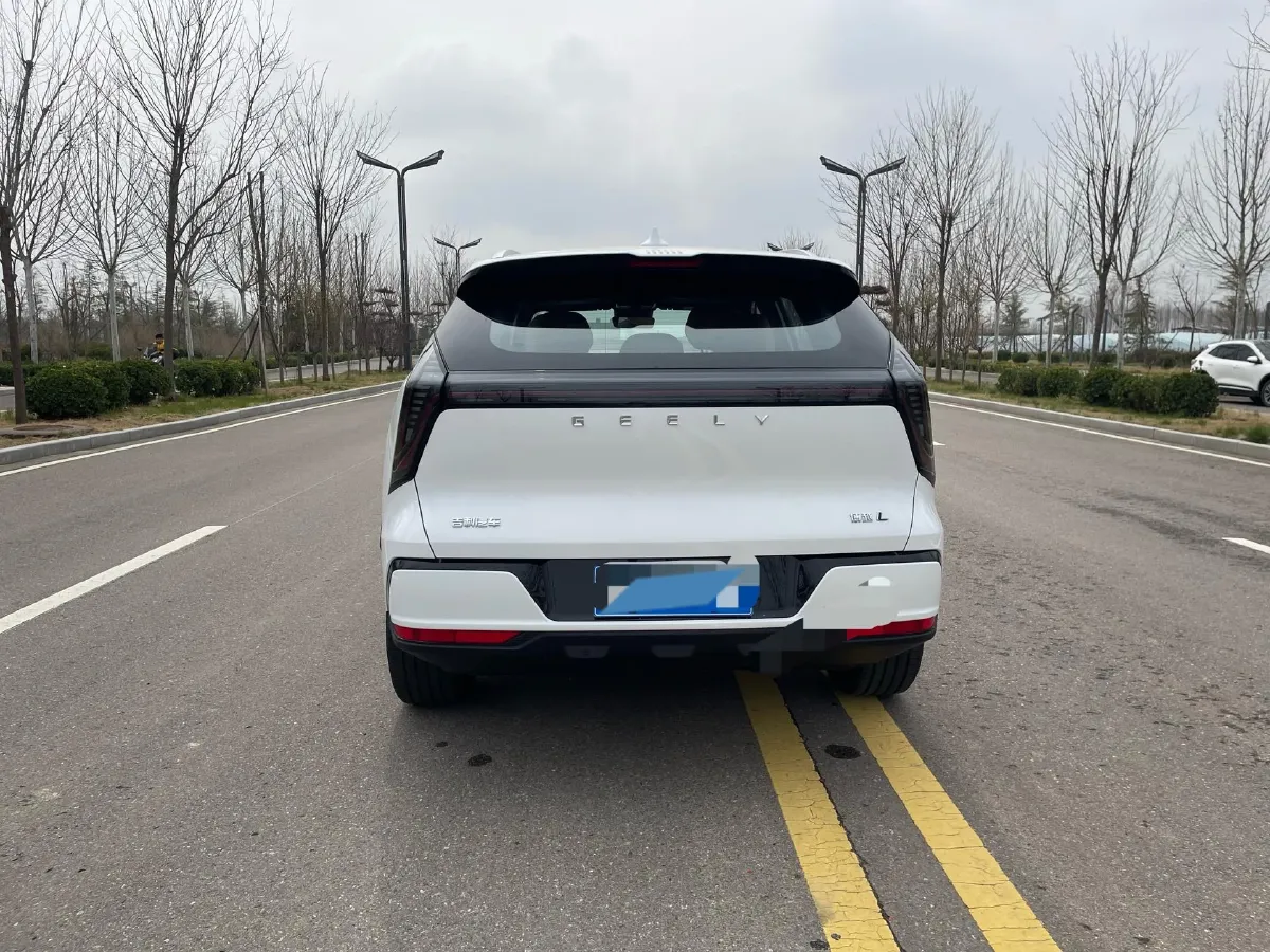 2025 Geely StarRay 1.5T 181HP L4 7DCT,autocango,china used car exporter,china ev exporter,chinese used car exporter,chinese used ev exporter