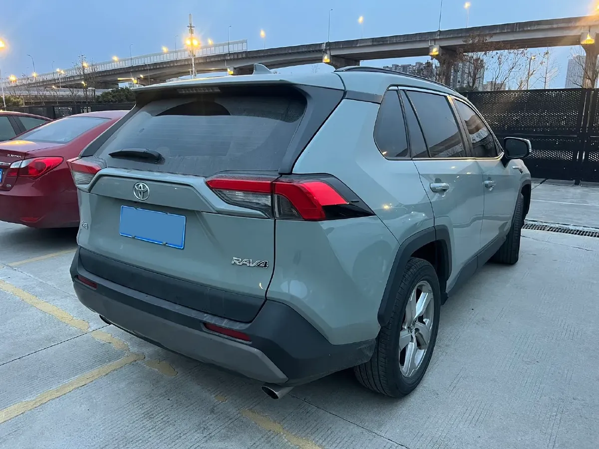 2020 Toyota RAV4 2.0L 171HP L4 CVT,autocango,china used car exporter,china ev exporter,chinese used car exporter,chinese used ev exporter