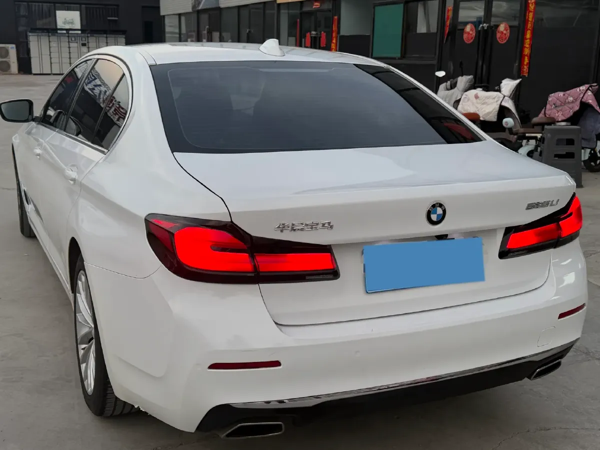 2021 BMW 5 Series 2.0T 184HP L4 8AT,autocango,china used car exporter,china ev exporter,chinese used car exporter,chinese used ev exporter