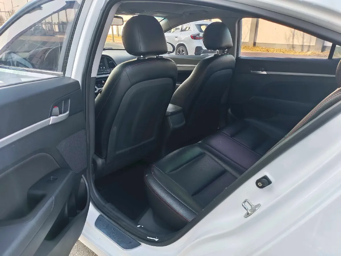 2016 Hyundai Elantra 1.6L 130HP L4 6AT,autocango,china used car exporter,china ev exporter,chinese used car exporter,chinese used ev exporter