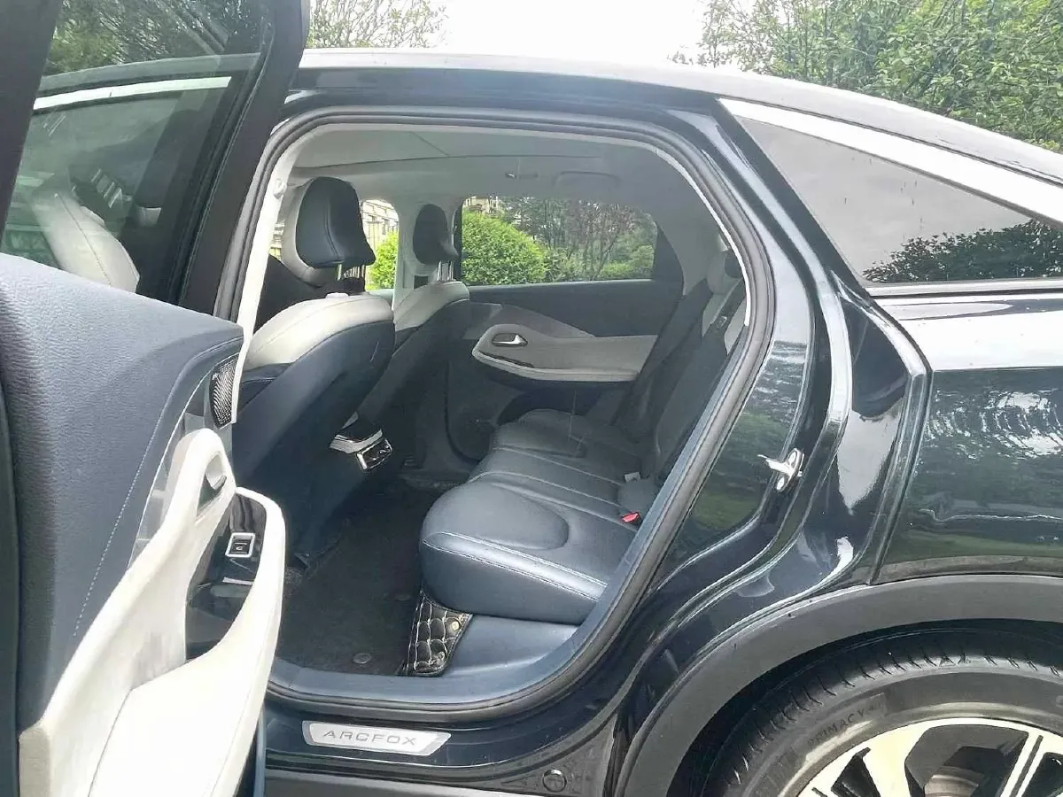 2022 ARCFOX αS BEV 93.6KWH,autocango,china used car exporter,china ev exporter,chinese used car exporter,chinese used ev exporter