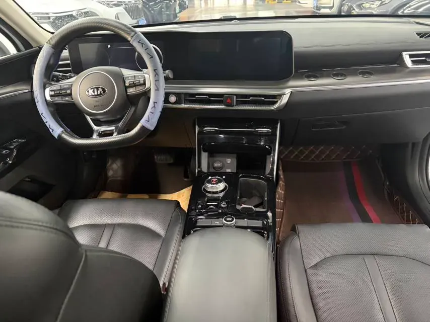 2021 Kia K5 2.0T 240HP L4 8AT,autocango,china used car exporter,china ev exporter,chinese used car exporter,chinese used ev exporter