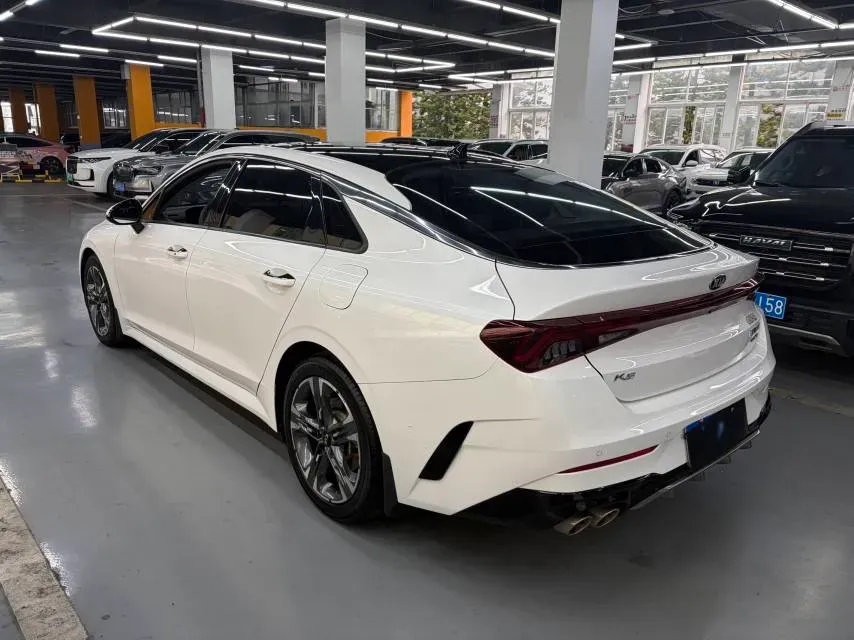 2021 Kia K5 2.0T 240HP L4 8AT,autocango,china used car exporter,china ev exporter,chinese used car exporter,chinese used ev exporter