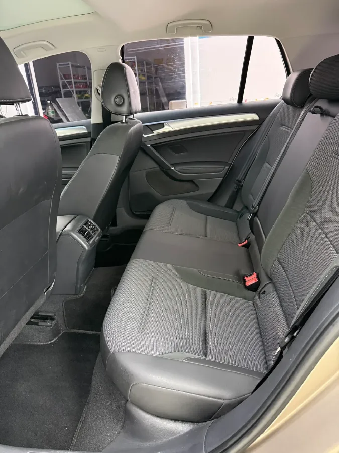 2018 Volkswagen Golf 1.4T 131HP L4 7DCT,autocango,china used car exporter,china ev exporter,chinese used car exporter,chinese used ev exporter