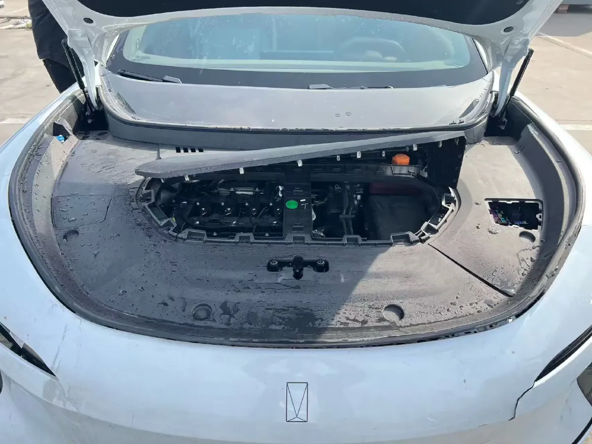 2024 Avatr 07 1.5T 156HP L4 REEV 39.05KWH,autocango,china used car exporter,china ev exporter,chinese used car exporter,chinese used ev exporter