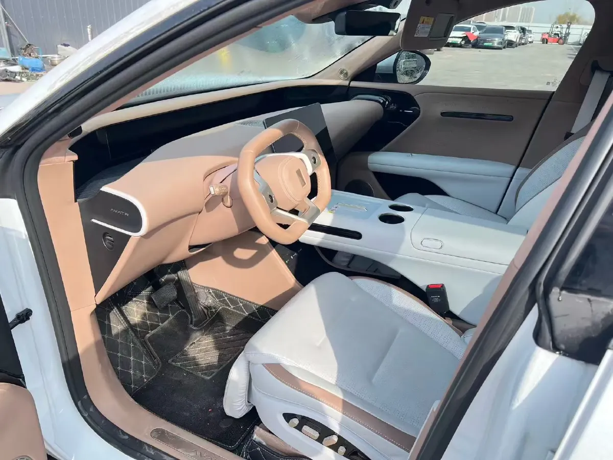 2024 Avatr 07 1.5T 156HP L4 REEV 39.05KWH,autocango,china used car exporter,china ev exporter,chinese used car exporter,chinese used ev exporter