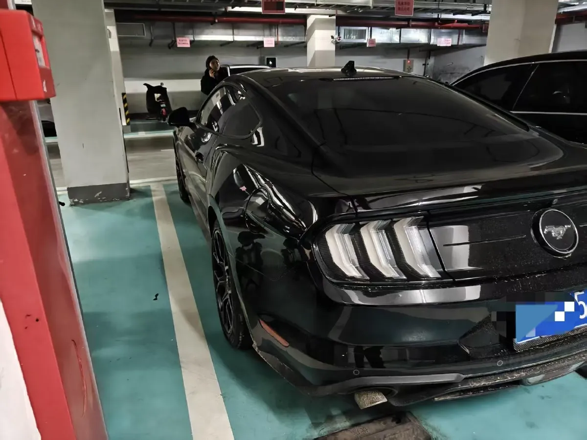 2021 Ford Mustang 2.3T 299HP L4 10AT,autocango,china used car exporter,china ev exporter,chinese used car exporter,chinese used ev exporter