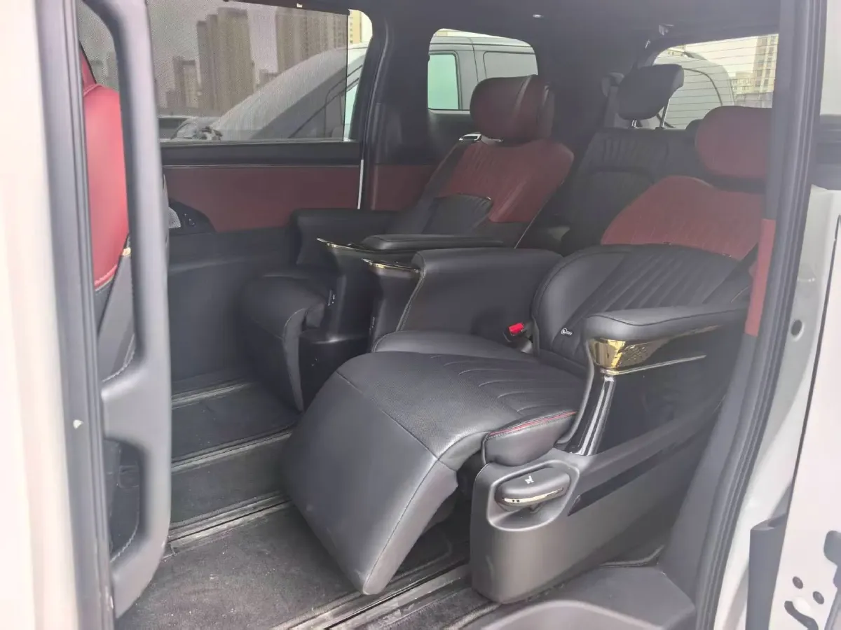 2025 GAC Trumpchi M8 2.0T 190HP L4 2DHT Hybrid,autocango,china used car exporter,china ev exporter,chinese used car exporter,chinese used ev exporter