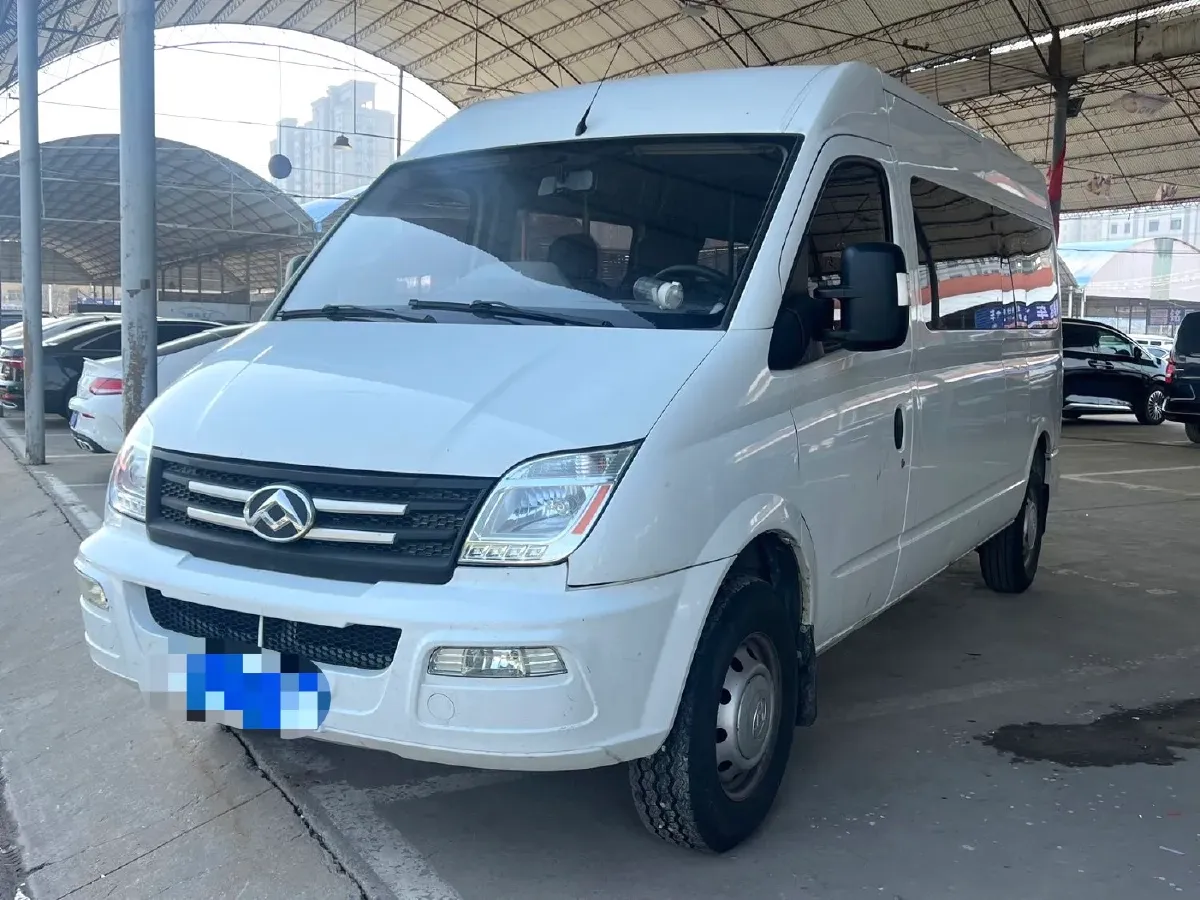 2019 MAXUS XinTu V80 2.5T 136HP L4 6MT,autocango,china used car exporter,china ev exporter,chinese used car exporter,chinese used ev exporter