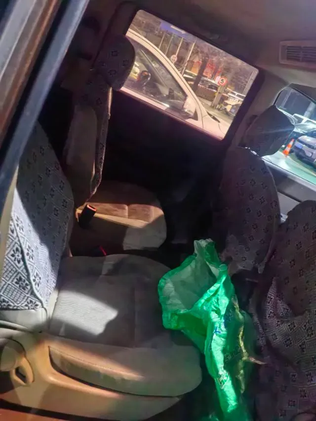 2016 WuLing HongGuang 1.5L 112HP L4 5MT,autocango,china used car exporter,china ev exporter,chinese used car exporter,chinese used ev exporter