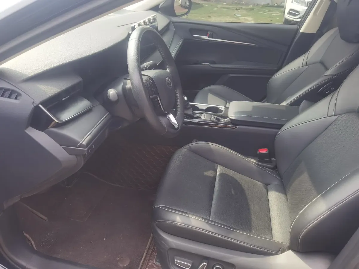 2024 Toyota Camry 2.0L 152HP L4 E-CVT Hybrid,autocango,china used car exporter,china ev exporter,chinese used car exporter,chinese used ev exporter