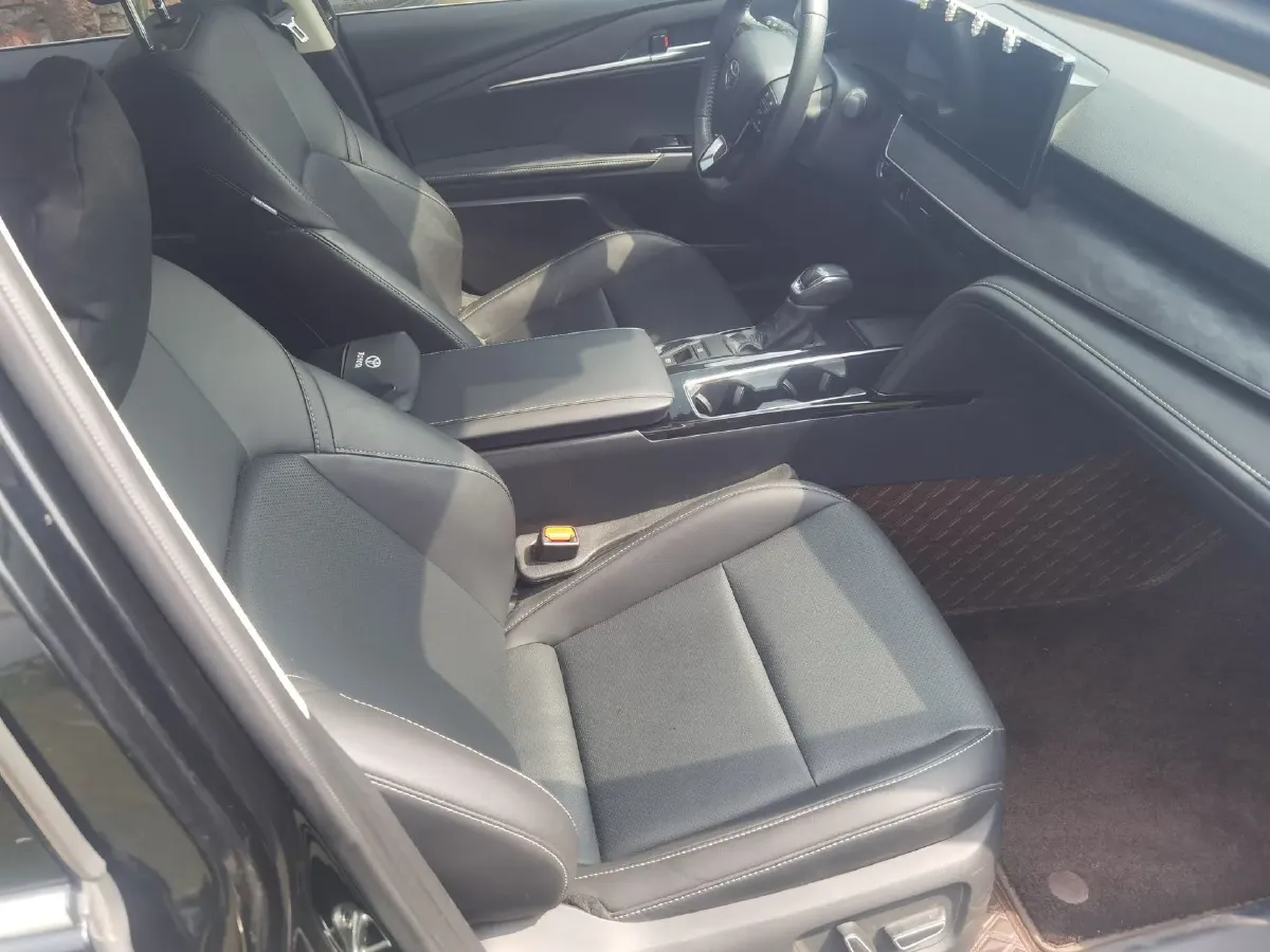 2024 Toyota Camry 2.0L 152HP L4 E-CVT Hybrid,autocango,china used car exporter,china ev exporter,chinese used car exporter,chinese used ev exporter