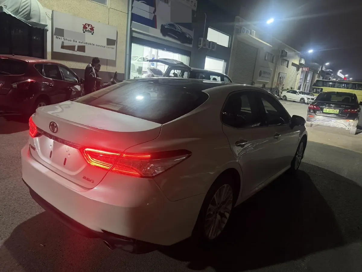 2019 Toyota Camry 2.5L 209HP L4 8AT,autocango,china used car exporter,china ev exporter,chinese used car exporter,chinese used ev exporter
